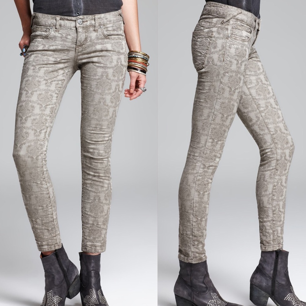 NWT Free People Grey Textured Jacquard Skinny Jeans 24